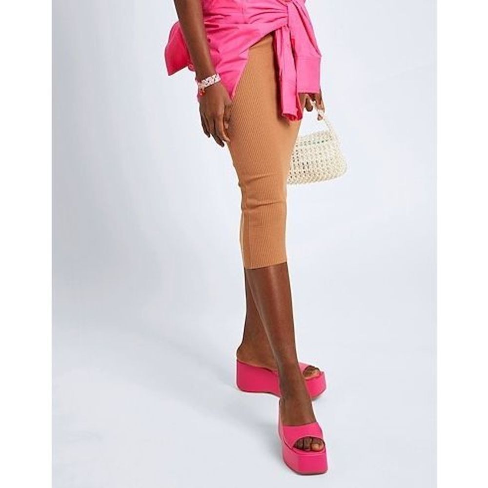 YOOX Womens US10.5/EUR41 Platform Sandal 8 Fuchsia